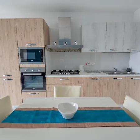 Stylish, Modern & Spacious 1br Close To Salina Bay - Bugibba * סיינט פול ביי
